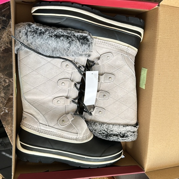 Brand New In Box Khombu Boots - Picture 5 of 6